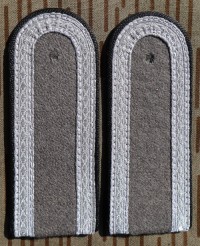 egsb1ncos.jpg (43884 bytes)